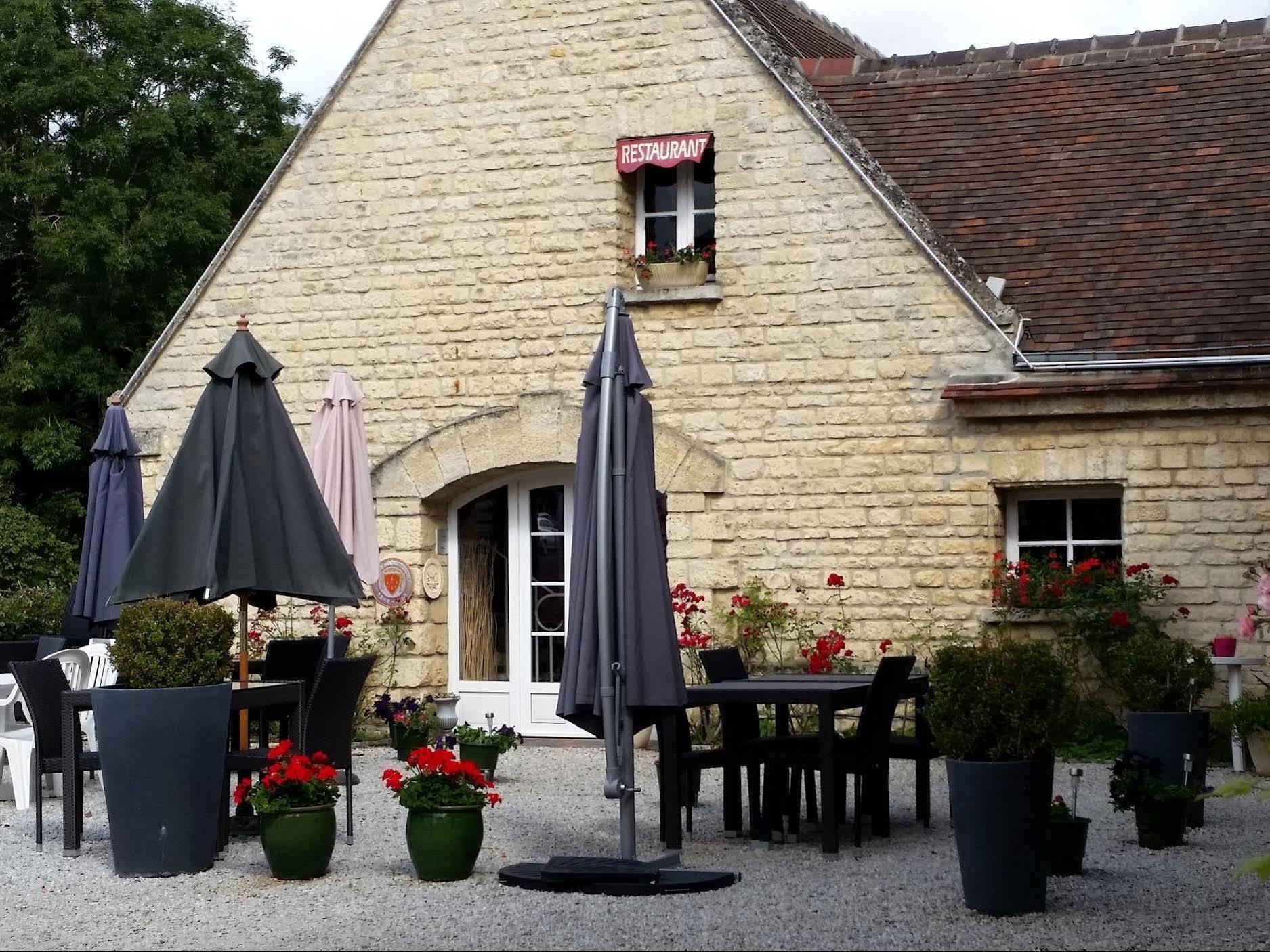 Logis Hotel Le Relais De La Poste Restaurant Le Fil Du Temps Thury-Harcourt-le-Hom Luaran gambar