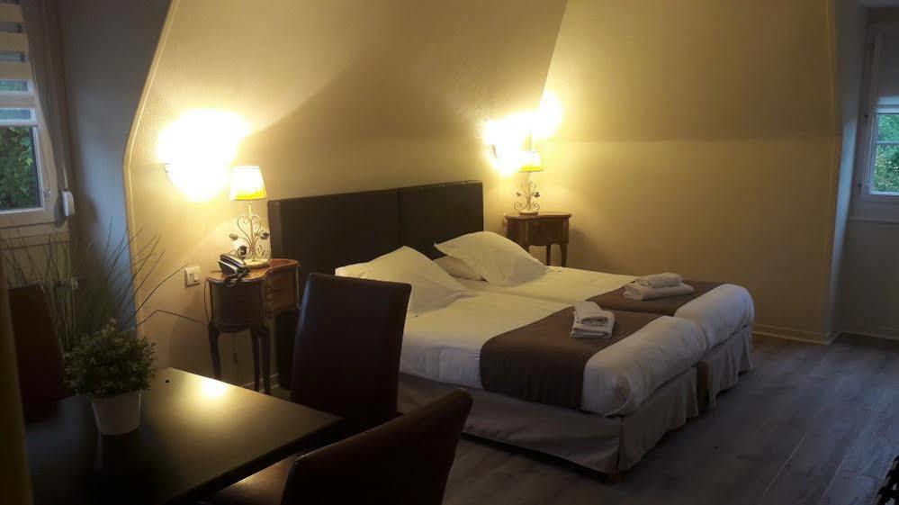 Logis Hotel Le Relais De La Poste Restaurant Le Fil Du Temps Thury-Harcourt-le-Hom Luaran gambar